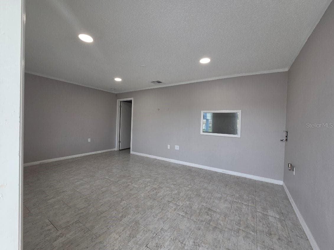 7154 CONGRESS STREET — photo 2 of 7