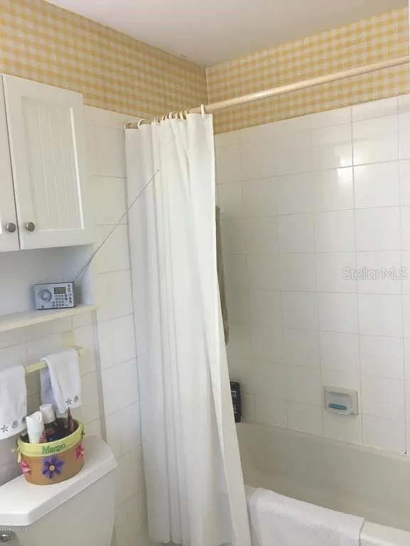 4825 SQUIRES DRIVE — photo 6 of 9