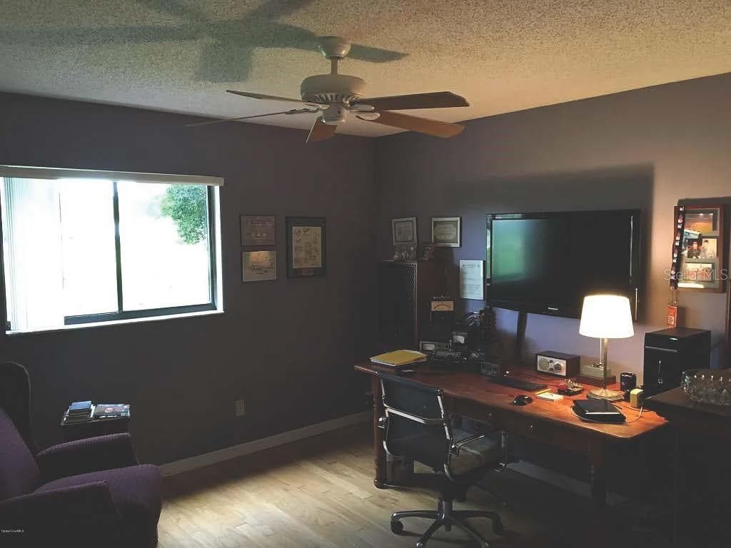4825 SQUIRES DRIVE — photo 8 of 9