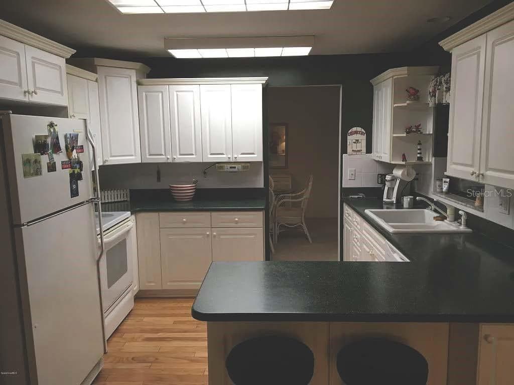 4825 SQUIRES DRIVE — photo 5 of 9