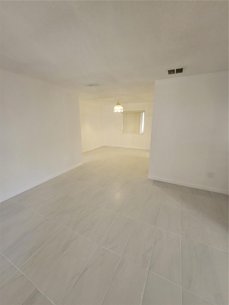 4825 SQUIRES DRIVE — photo 4 of 9