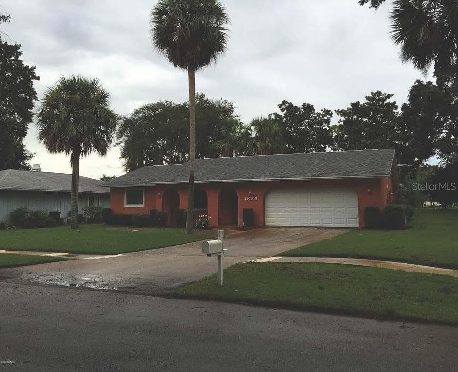 4825 SQUIRES DRIVE — photo 1 of 9