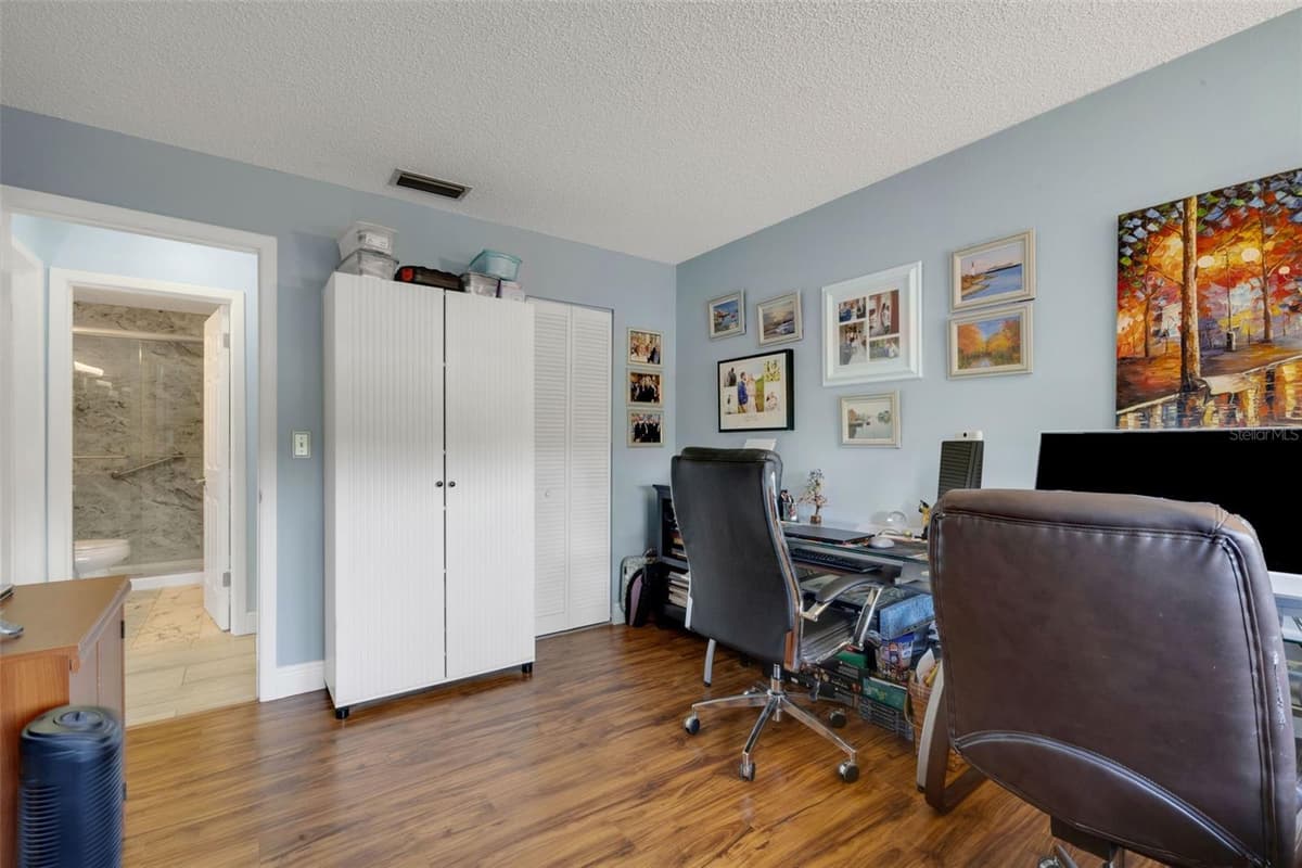 121 ASPEN CIRCLE — photo 25 of 40