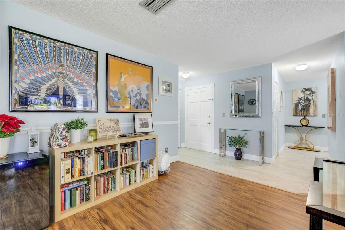 121 ASPEN CIRCLE — photo 8 of 40