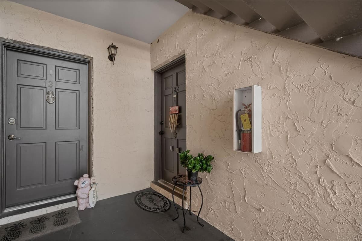 121 ASPEN CIRCLE — photo 7 of 40