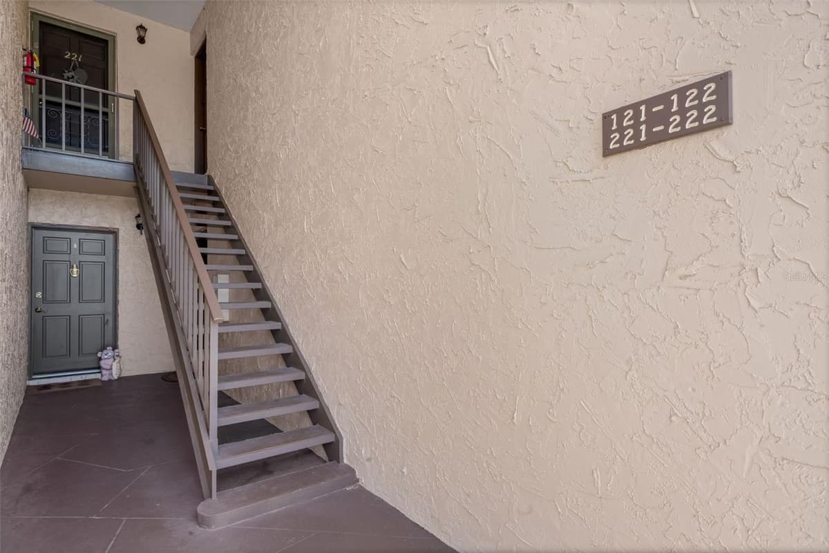 121 ASPEN CIRCLE — photo 6 of 40