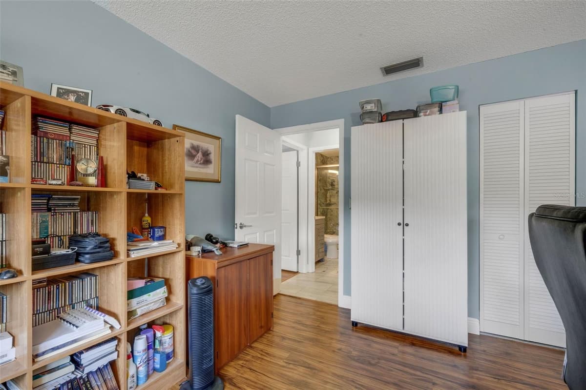 121 ASPEN CIRCLE — photo 26 of 40