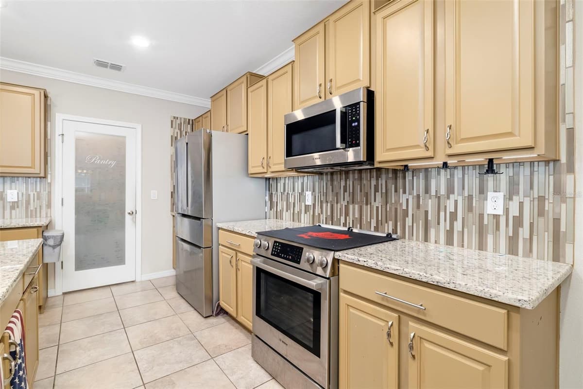 6103 HORSE MILL PLACE — photo 18 of 72