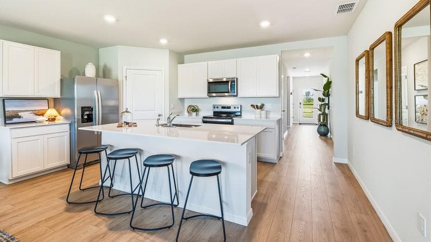 5419 SILVER MOONLIGHT DRIVE — photo 3 of 31