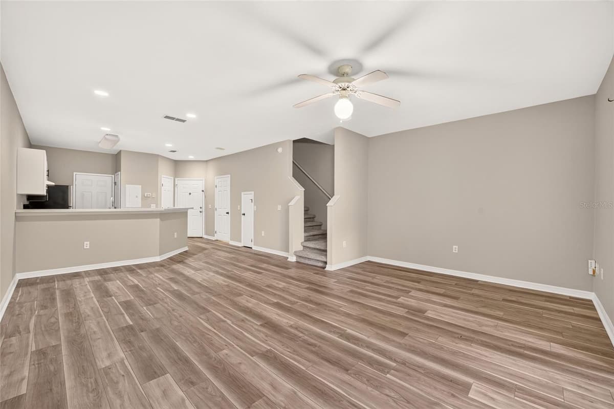 13200 NEWBERRY ROAD — photo 13 of 51