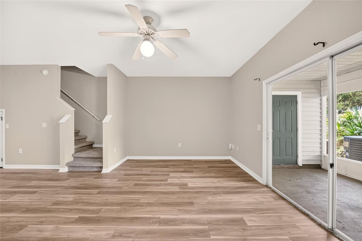 13200 NEWBERRY ROAD — photo 18 of 51