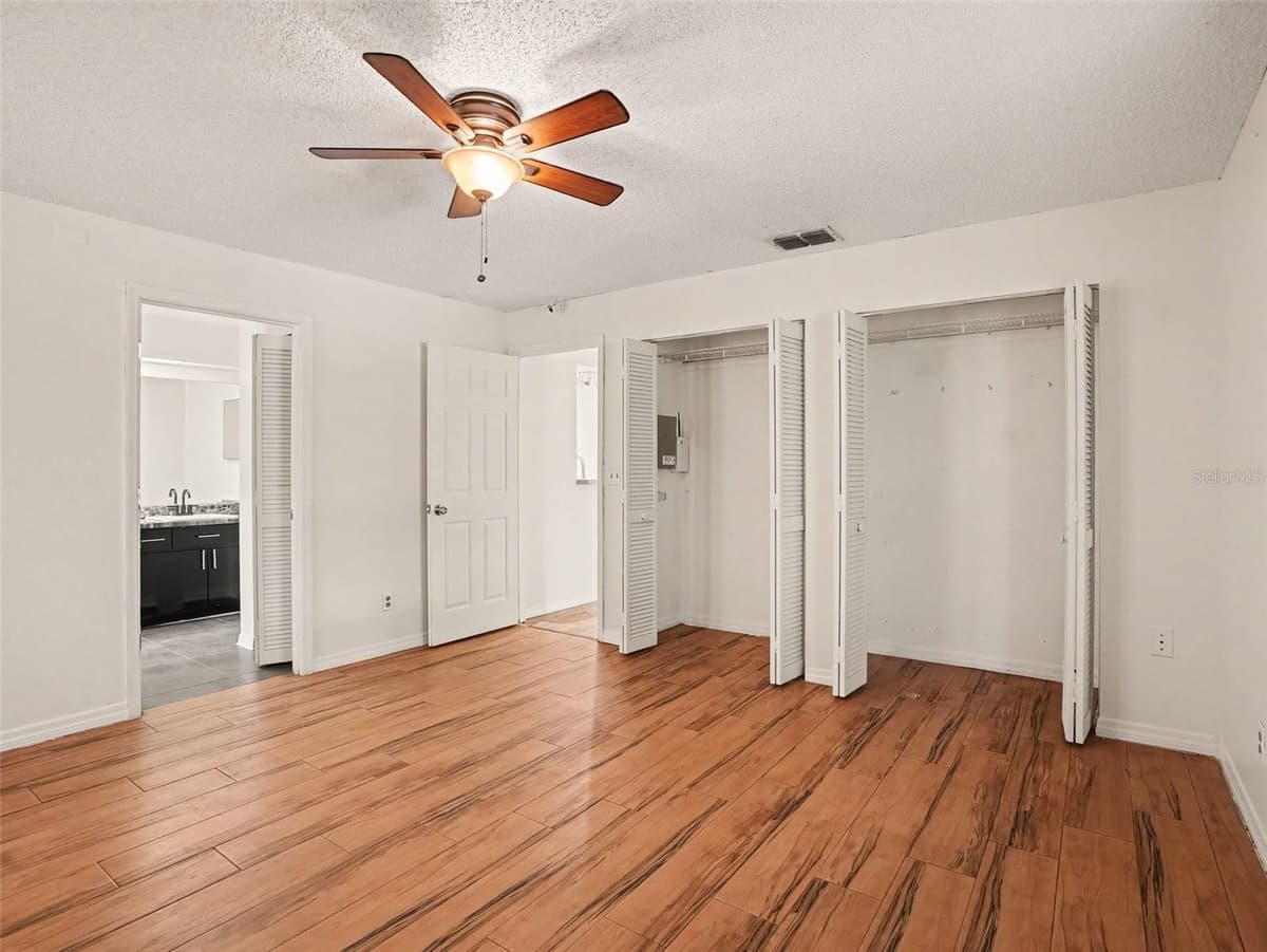 808 CHAMBERLAIN LOOP — photo 14 of 20