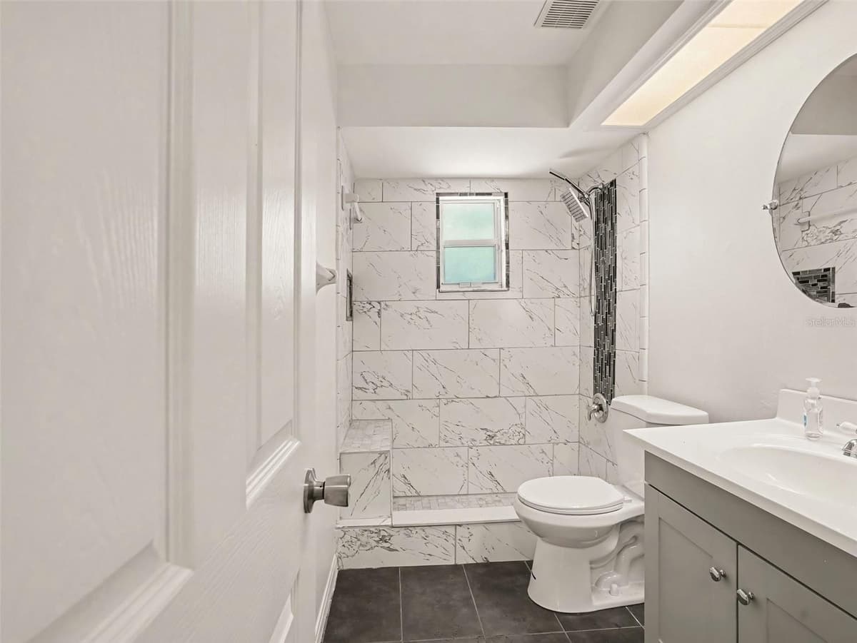 808 CHAMBERLAIN LOOP — photo 19 of 20