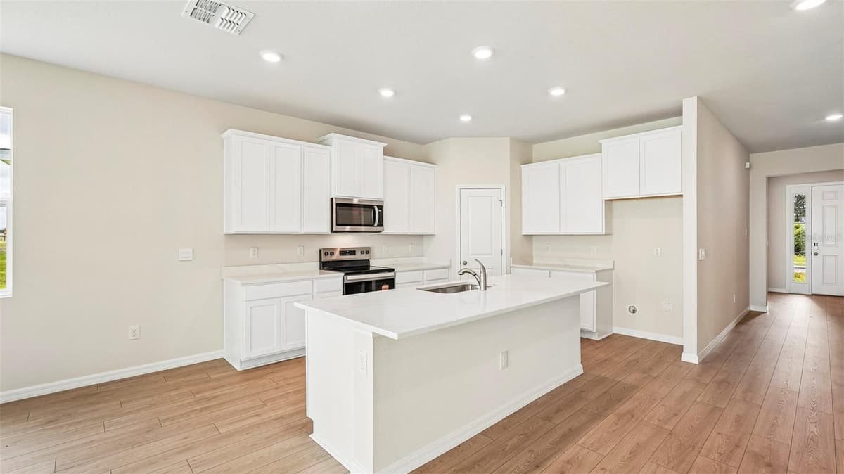 2814 FISHERY COURT — photo 5 of 55