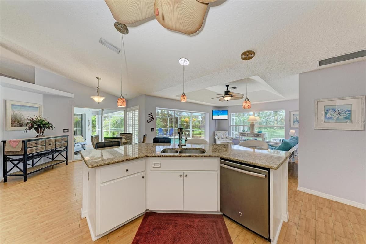 316 ROSELING CIRCLE — photo 9 of 39