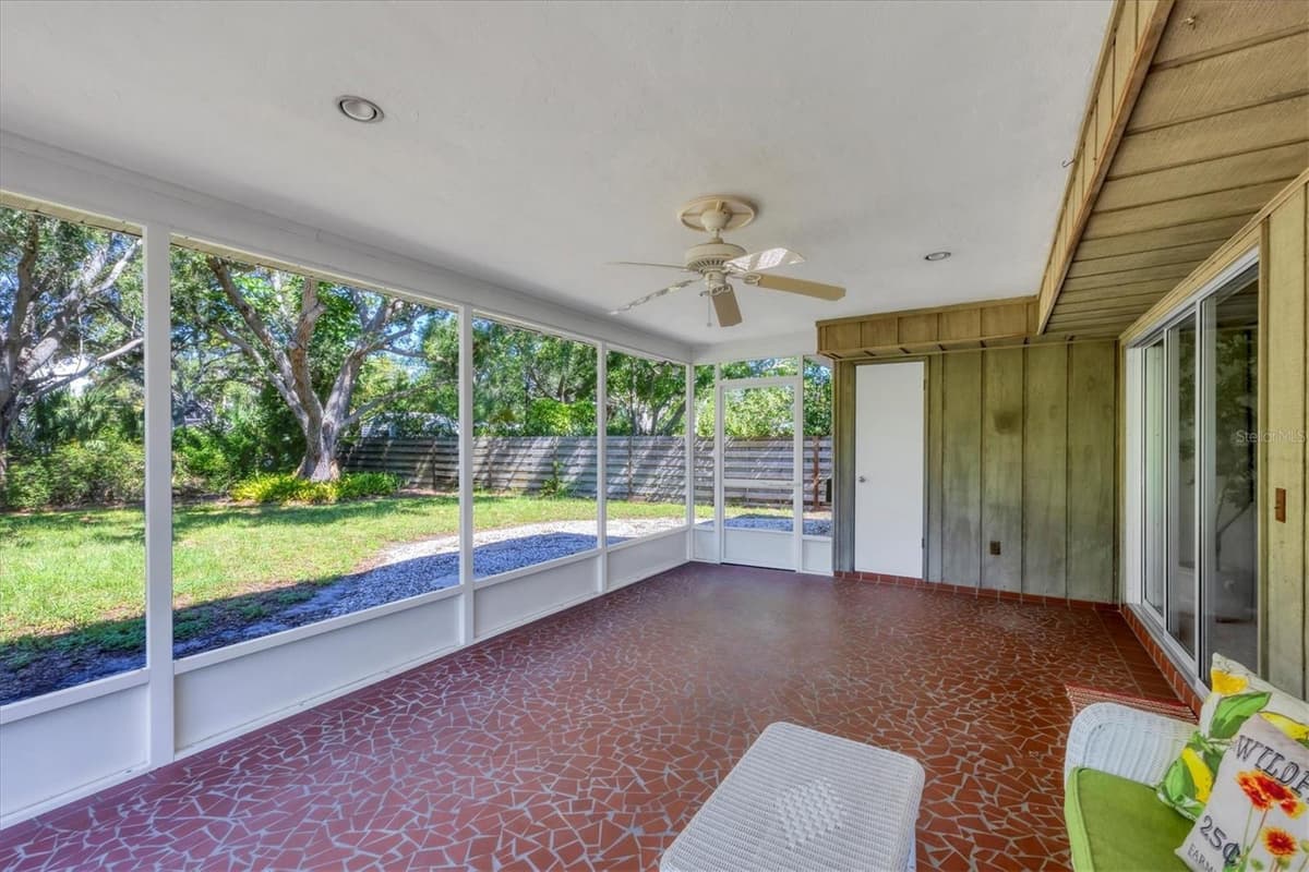 5201 STEVENS DRIVE — photo 35 of 35