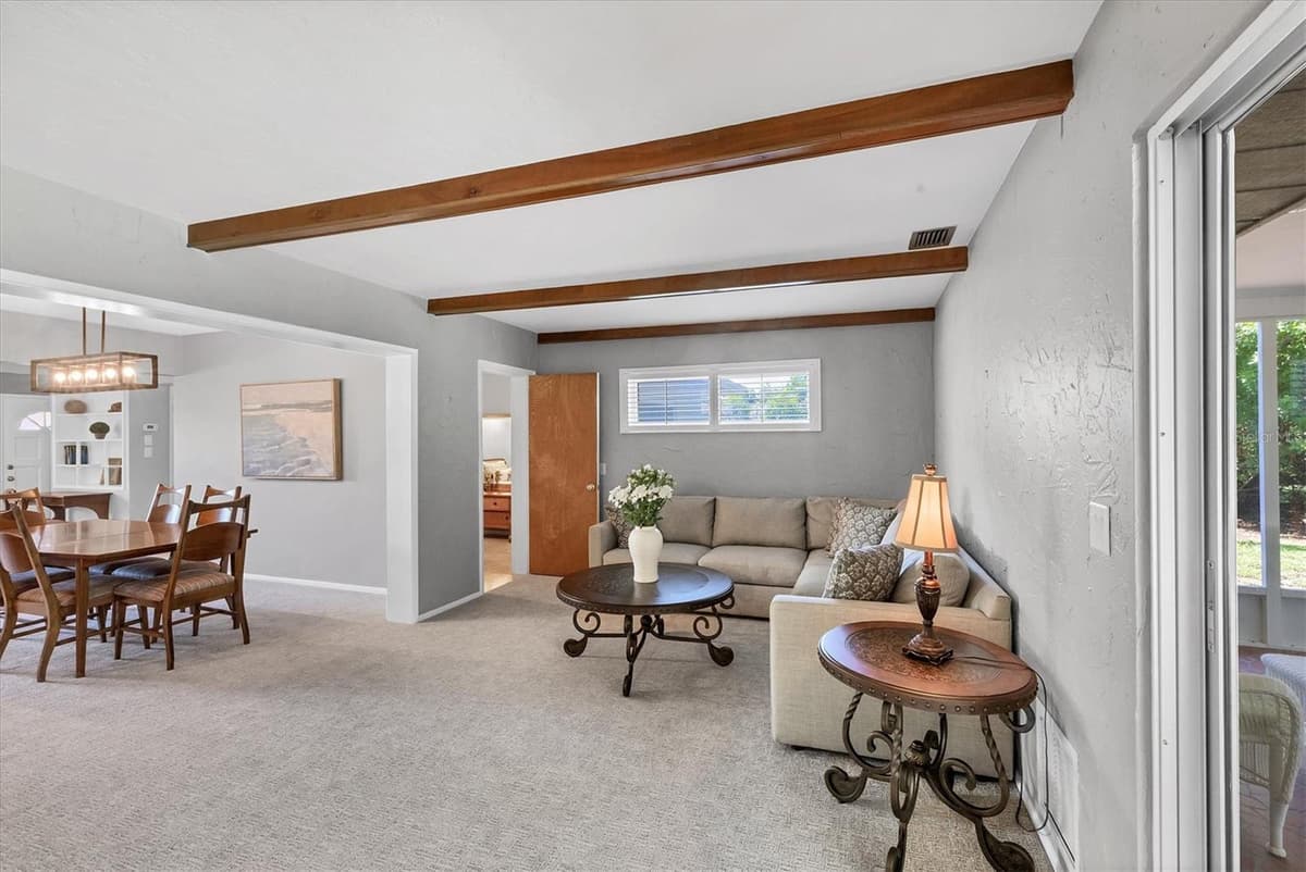 5201 STEVENS DRIVE — photo 15 of 35