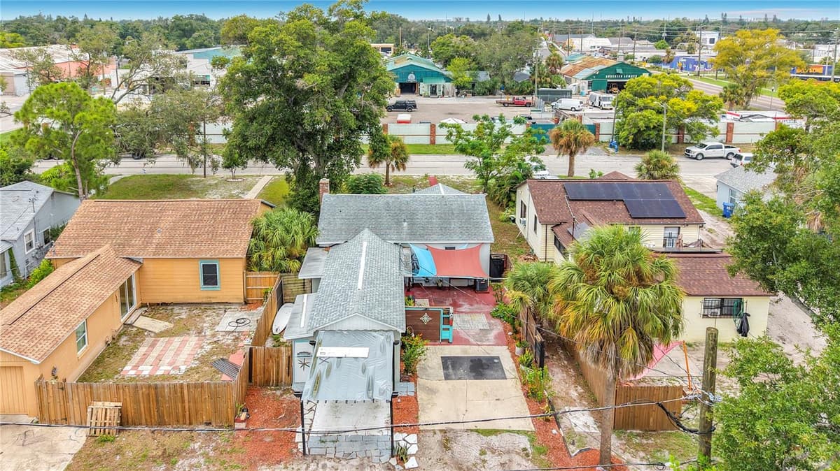 4831 FAIRFIELD AVENUE — photo 44 of 48