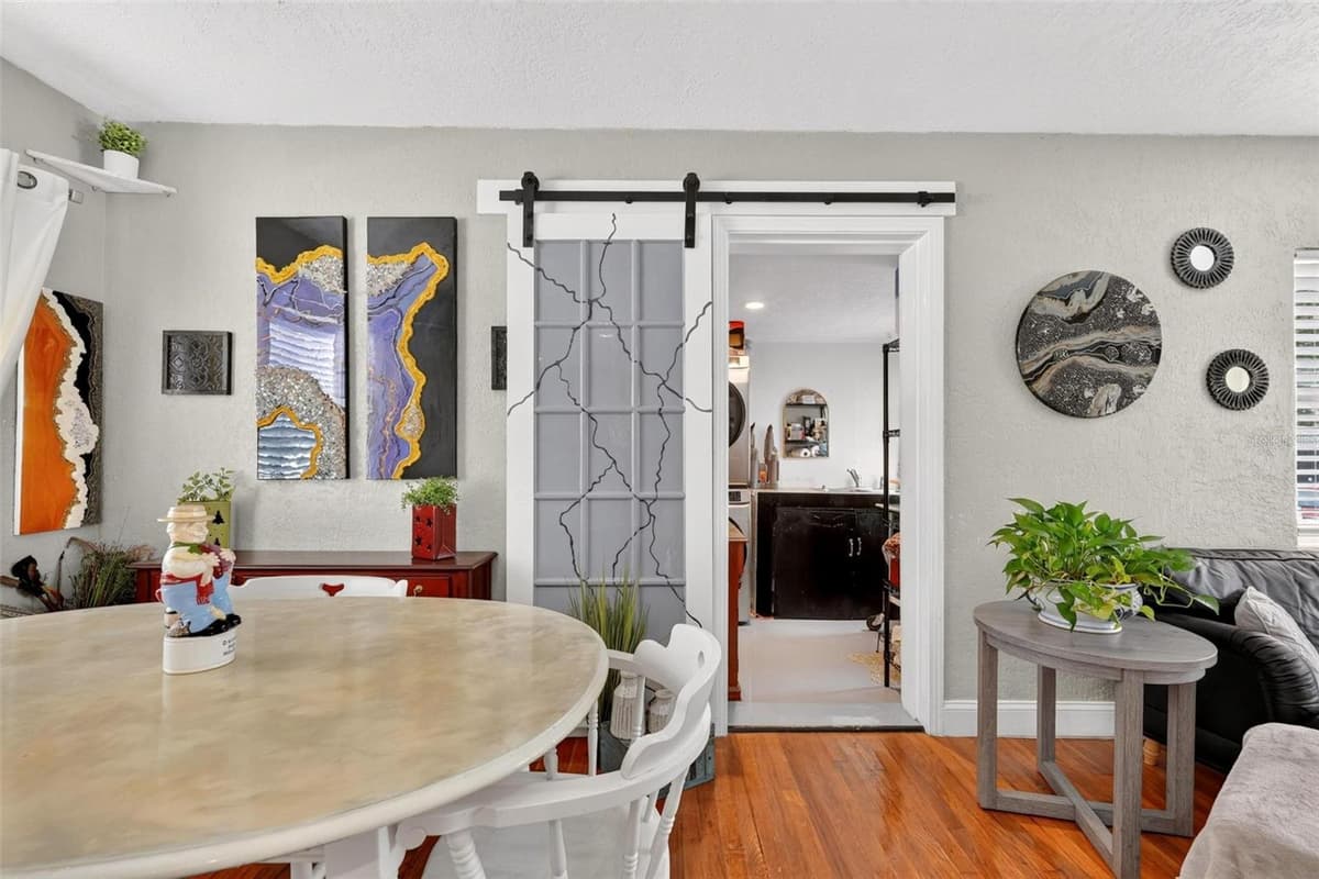 3000 HARGILL DRIVE — photo 12 of 56