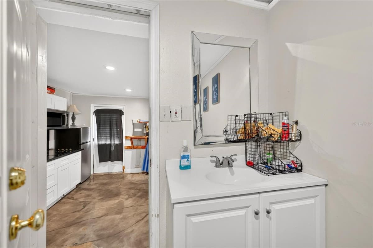 3000 HARGILL DRIVE — photo 42 of 56