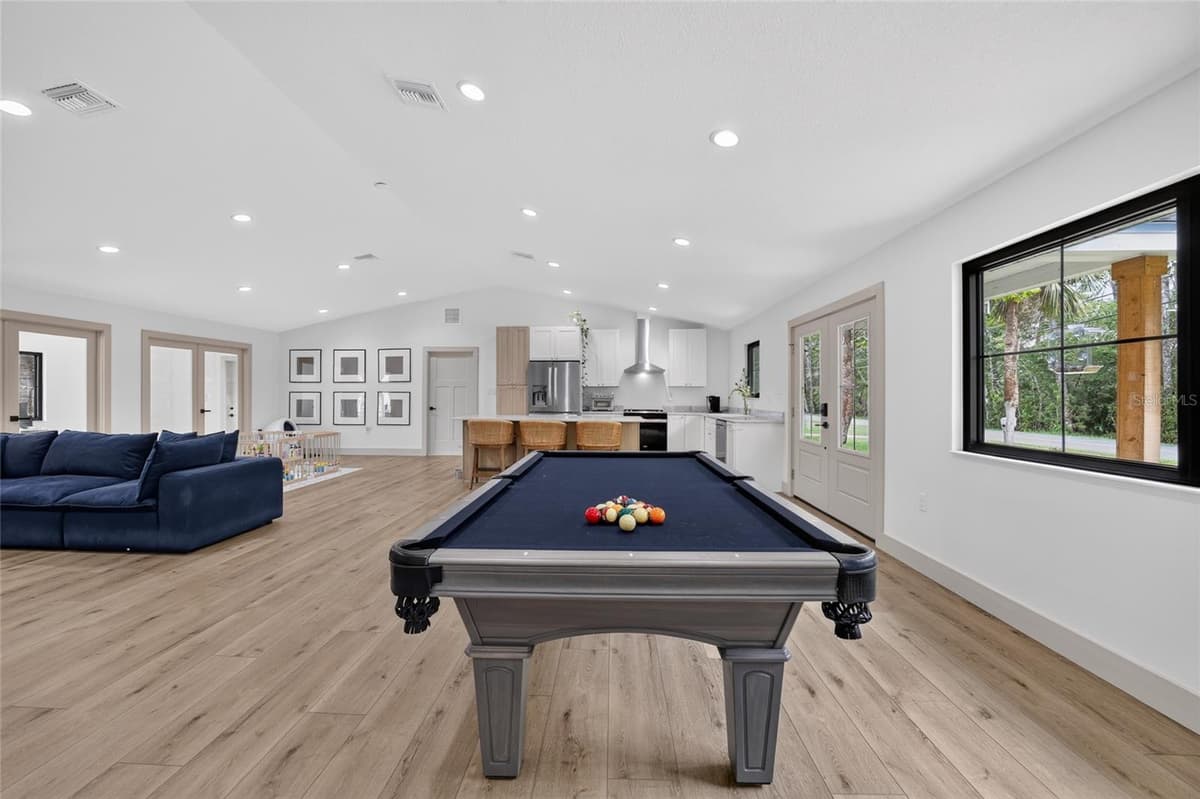 232 KINGS BAY DR — photo 21 of 65