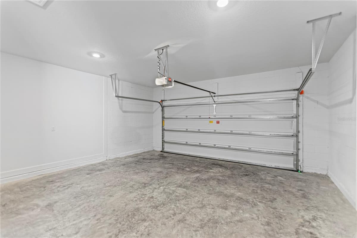 956 CLUB CRESSWIND DRIVE — photo 28 of 42