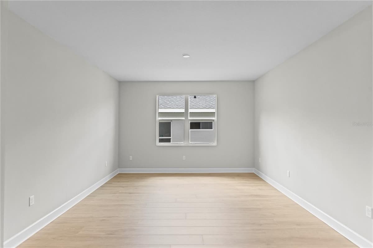 956 CLUB CRESSWIND DRIVE — photo 3 of 42