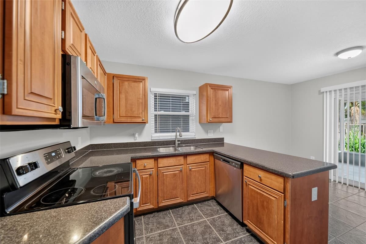 3328 HAMLET LOOP — photo 14 of 30