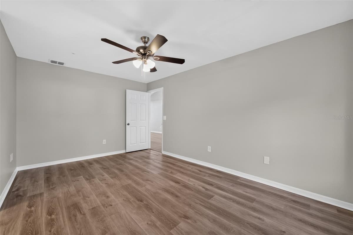 3328 HAMLET LOOP — photo 18 of 30