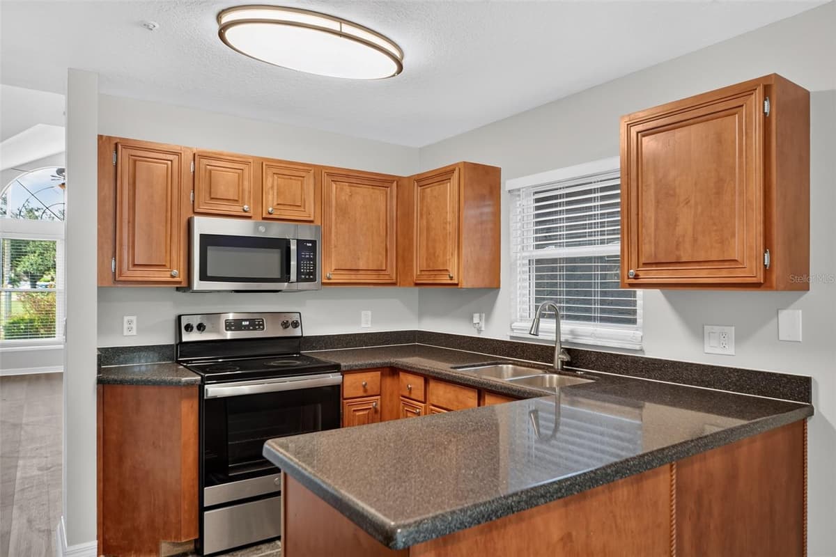 3328 HAMLET LOOP — photo 15 of 30