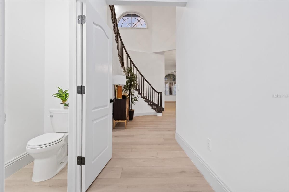 6121 BAYSIDE DRIVE — photo 18 of 91