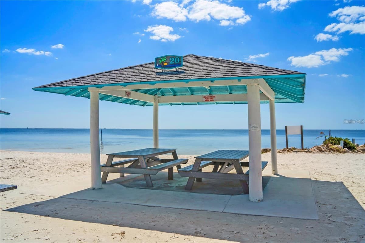 6121 BAYSIDE DRIVE — photo 91 of 91