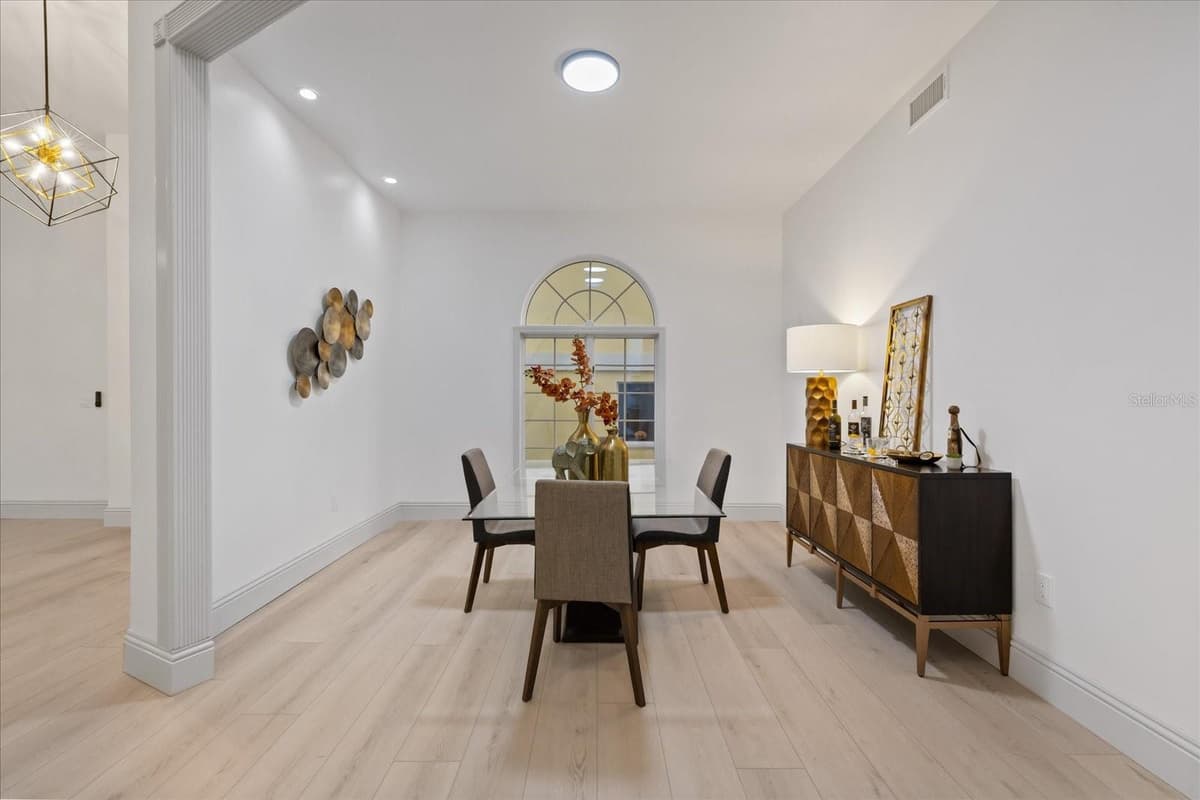 6121 BAYSIDE DRIVE — photo 31 of 91