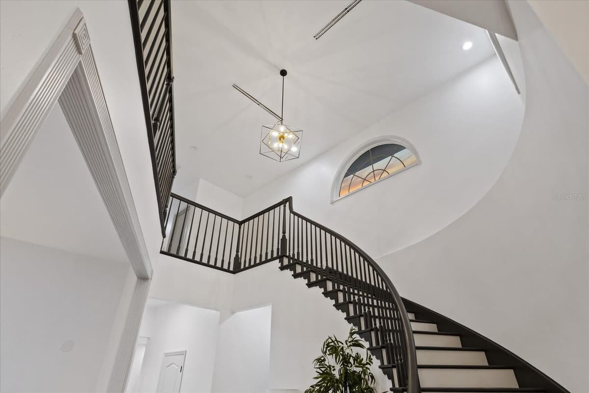 6121 BAYSIDE DRIVE — photo 16 of 91