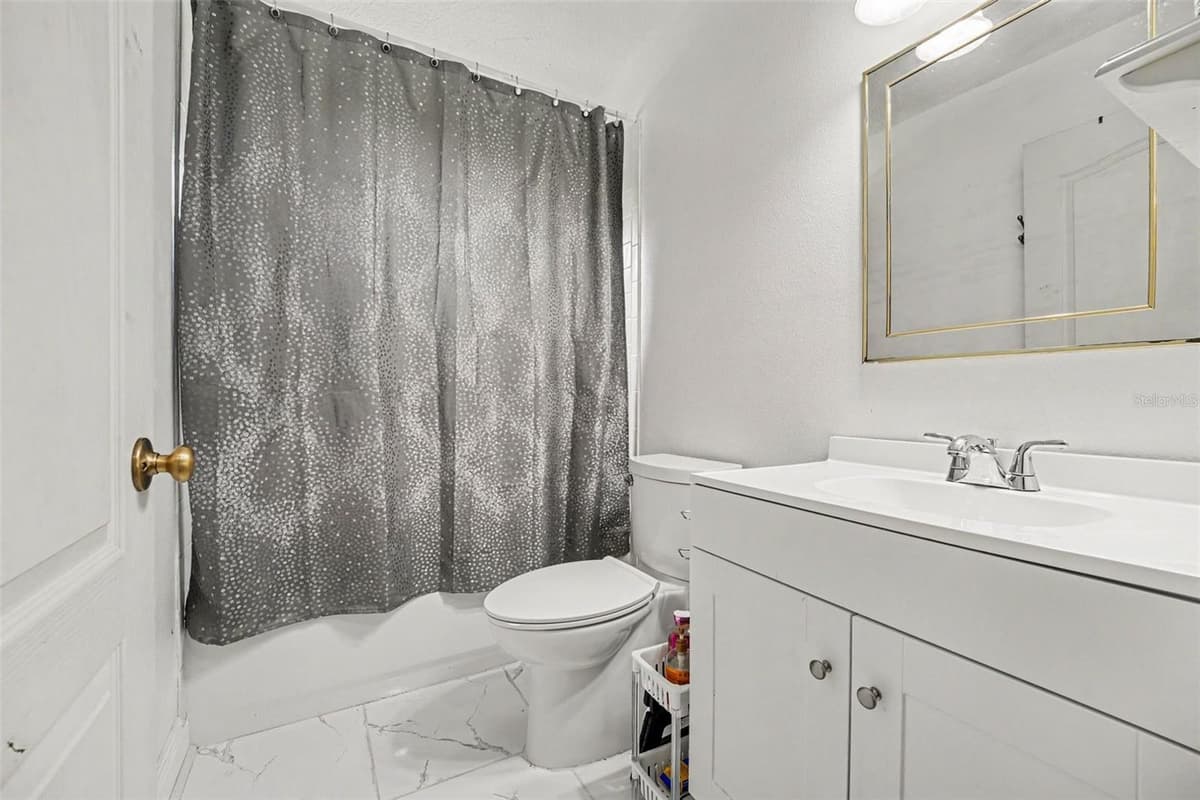 5710 BARNA AVENUE — photo 9 of 33