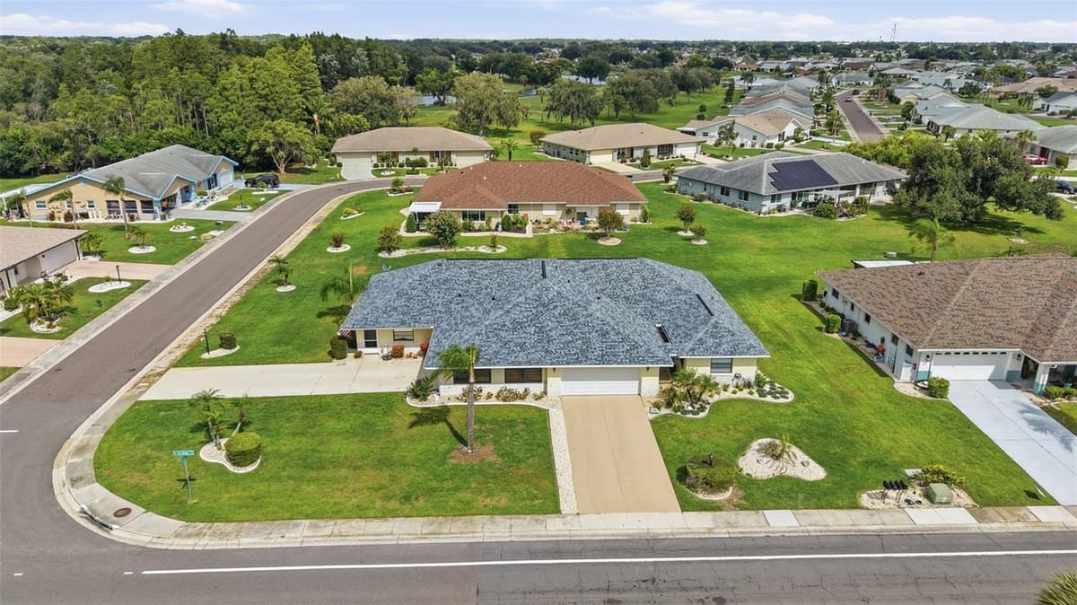 1915 DEL WEBB BOULEVARD — photo 41 of 44
