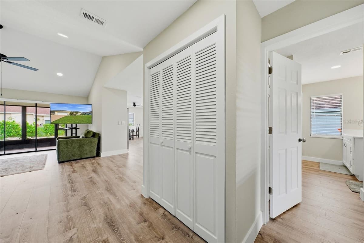 1915 DEL WEBB BOULEVARD — photo 6 of 44