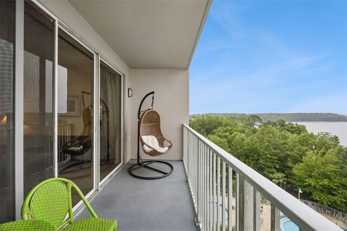 13415 BLUE HERON BEACH DRIVE — photo 10 of 24