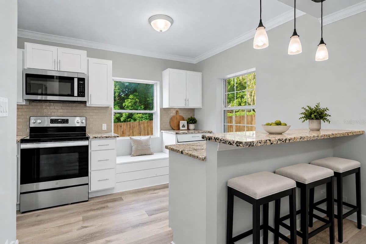 205 FOUNTAIN STREET — photo 8 of 34
