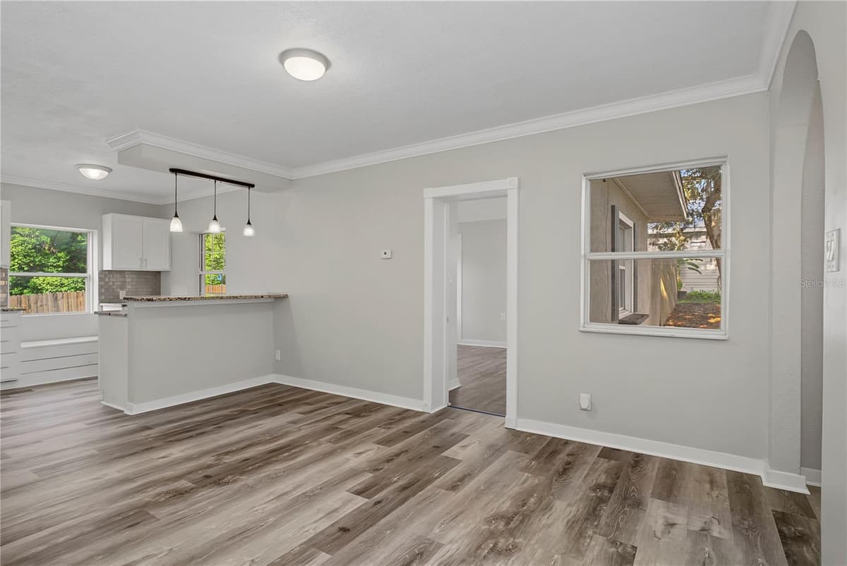 205 FOUNTAIN STREET — photo 6 of 34