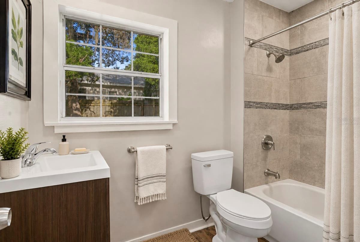 205 FOUNTAIN STREET — photo 19 of 34