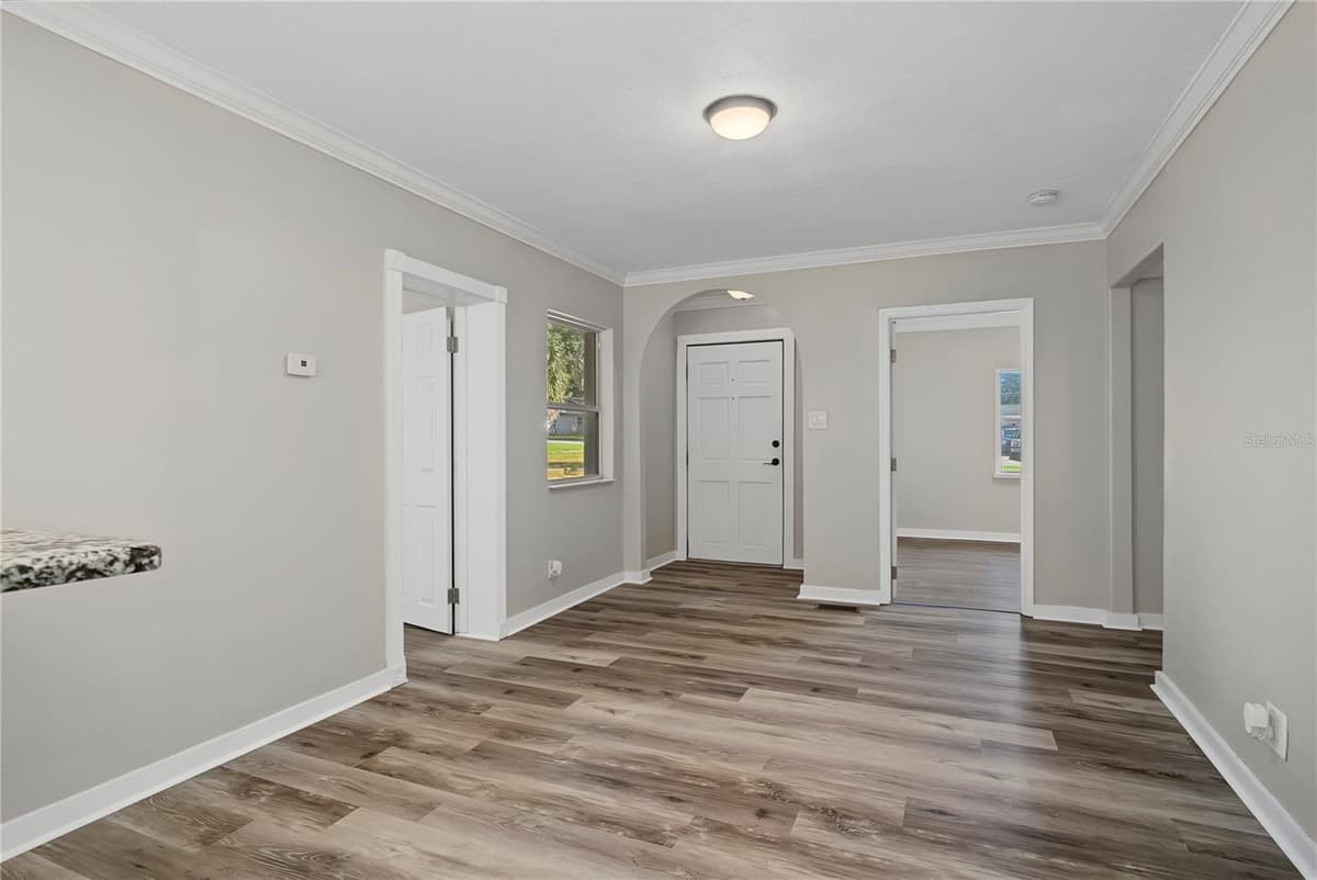 205 FOUNTAIN STREET — photo 5 of 34