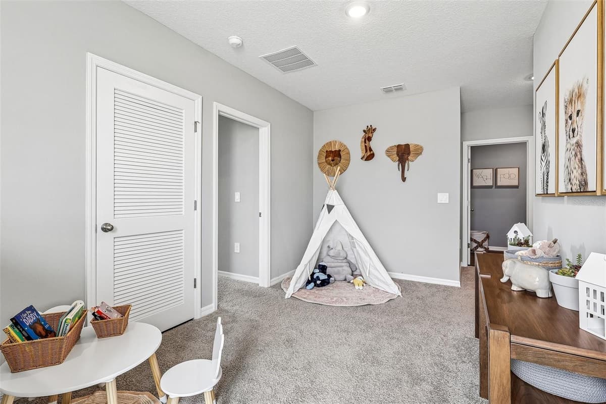 5568 TAVERNA LOOP — photo 19 of 37