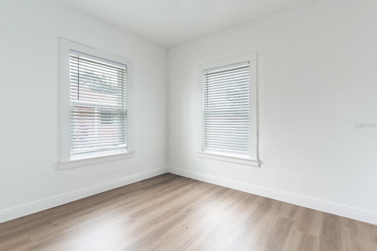 4324 EMERSON AVENUE — photo 33 of 43