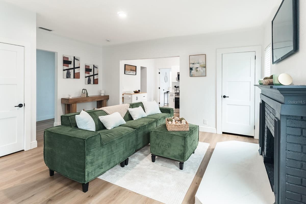 4324 EMERSON AVENUE — photo 4 of 43