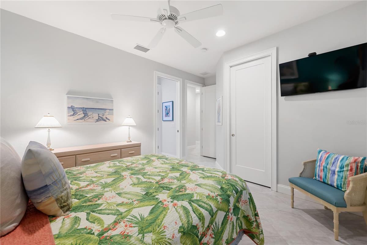 5072 SAN MASSIMO DRIVE — photo 25 of 41