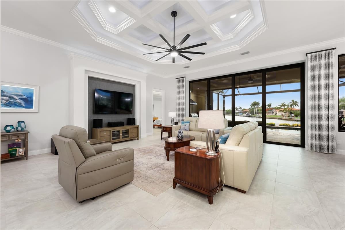 5072 SAN MASSIMO DRIVE — photo 7 of 41