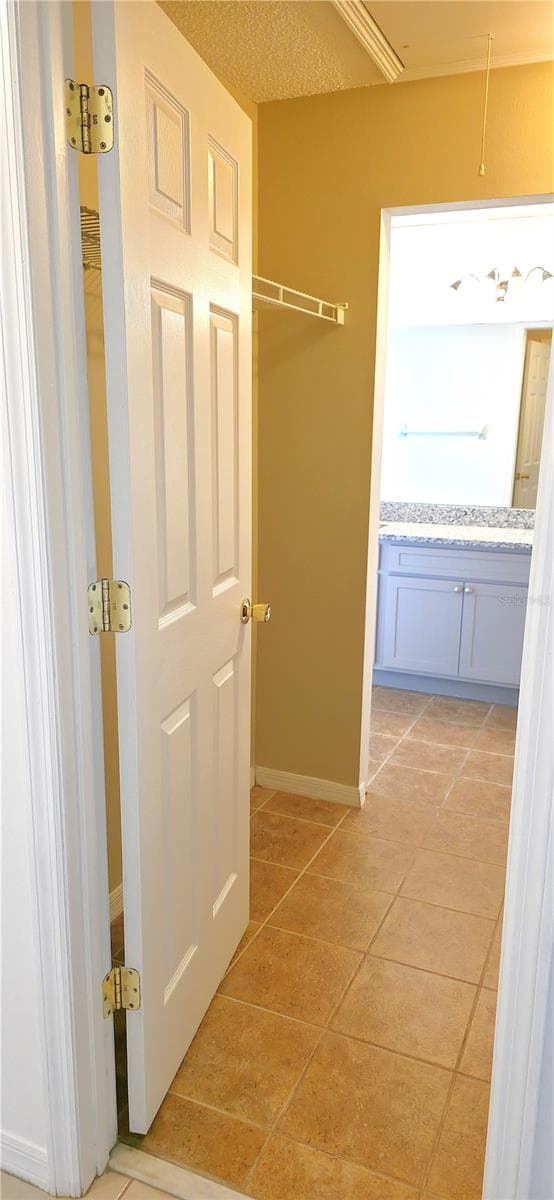 2160 EOLA COURT — photo 25 of 39