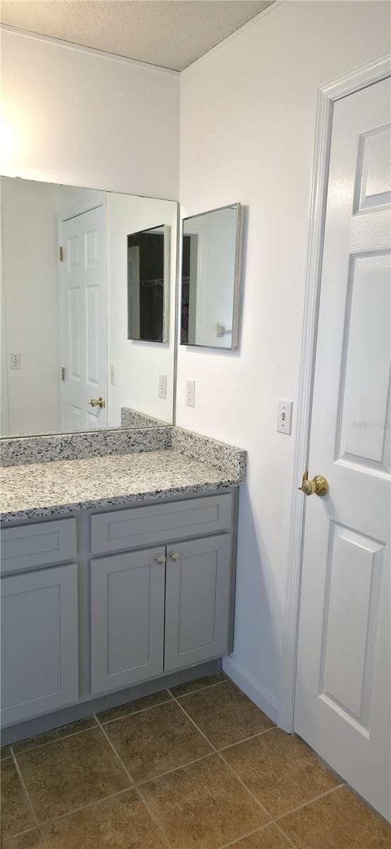 2160 EOLA COURT — photo 37 of 39