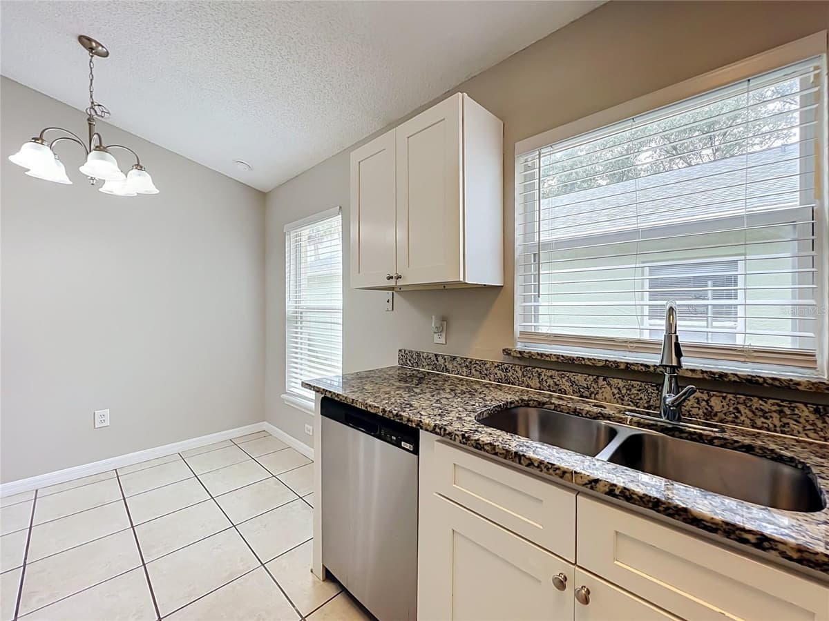 1005 WINDING WATER WAY — photo 4 of 25